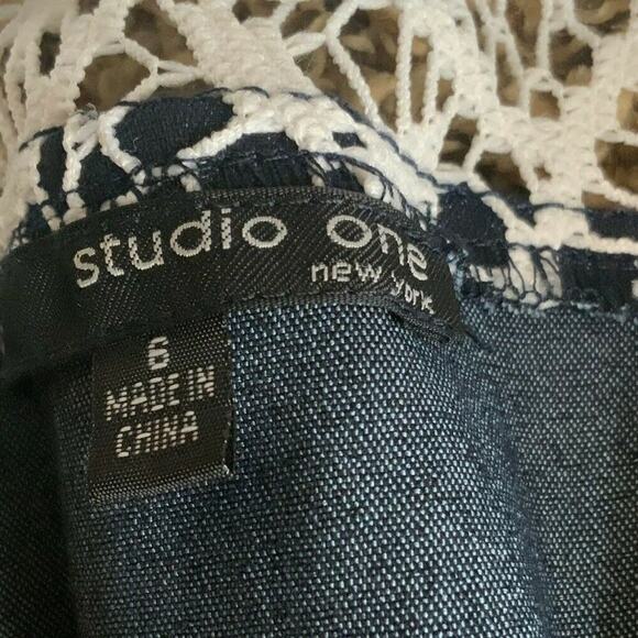 Studio One Dress Women Size 6 Embroidered Sheer Neckline Knee Length Back Zipper - Picture 9 of 10